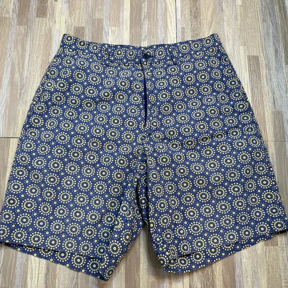Banana Republic Shorts, Size 34 - Picture 2 of 11